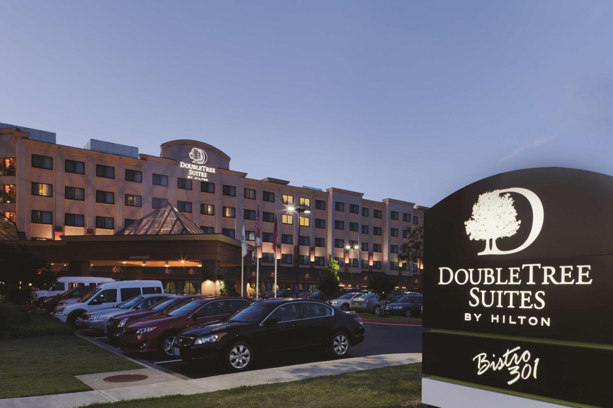 Doubletree Suites By Hilton Bentonville Exterior photo