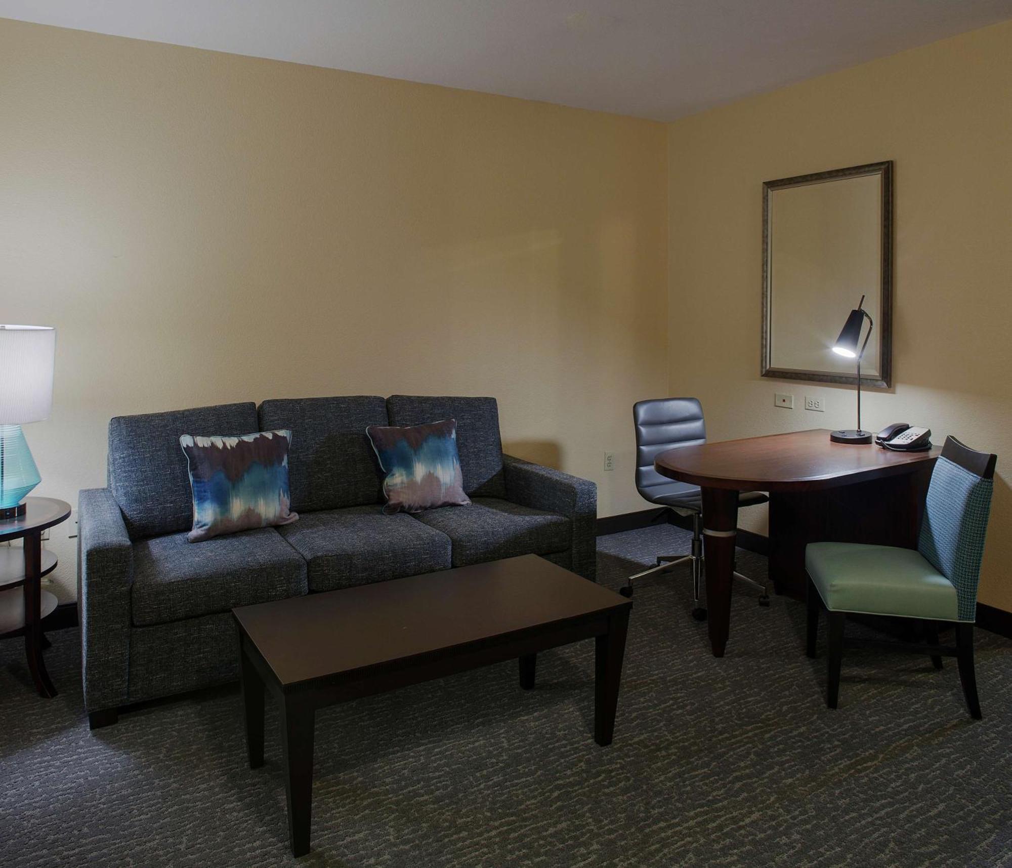 Doubletree Suites By Hilton Bentonville Exterior photo