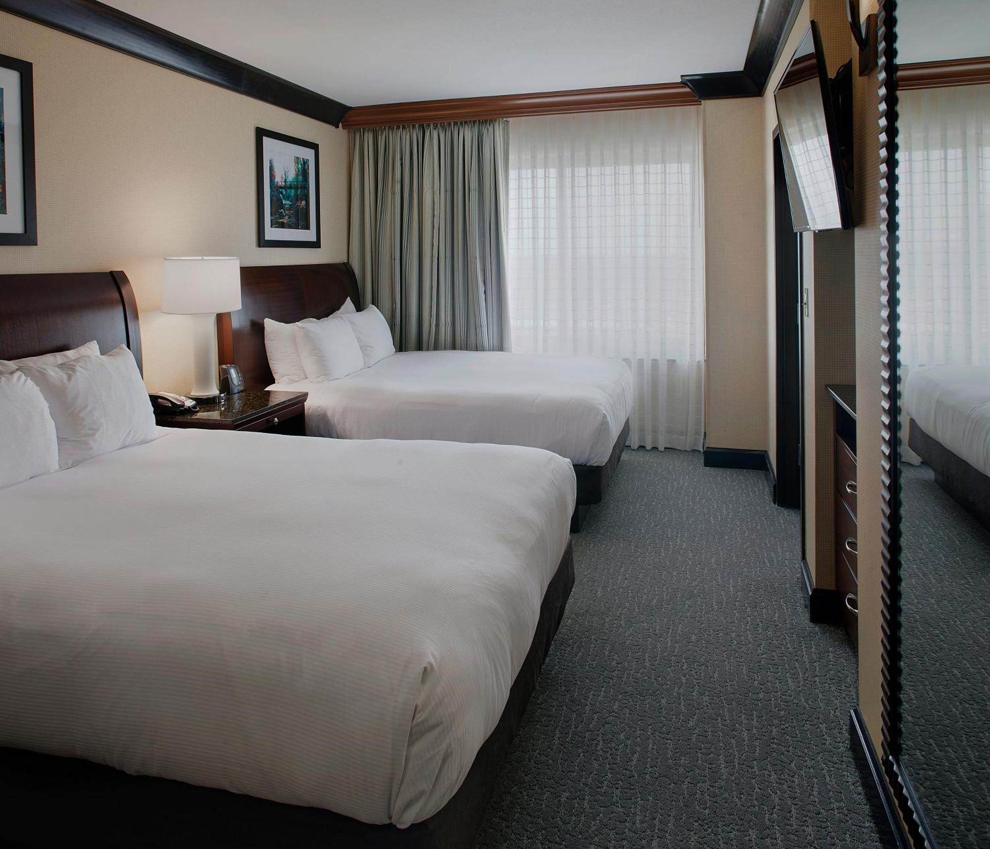 Doubletree Suites By Hilton Bentonville Exterior photo