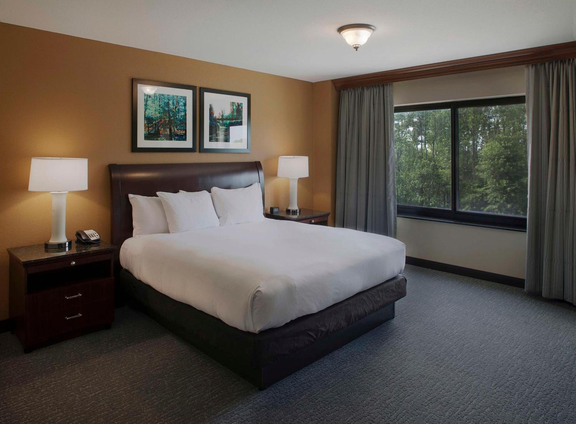 Doubletree Suites By Hilton Bentonville Exterior photo