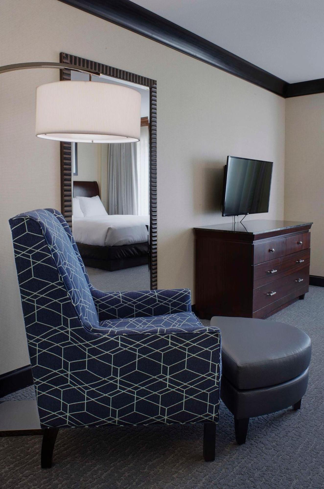 Doubletree Suites By Hilton Bentonville Exterior photo