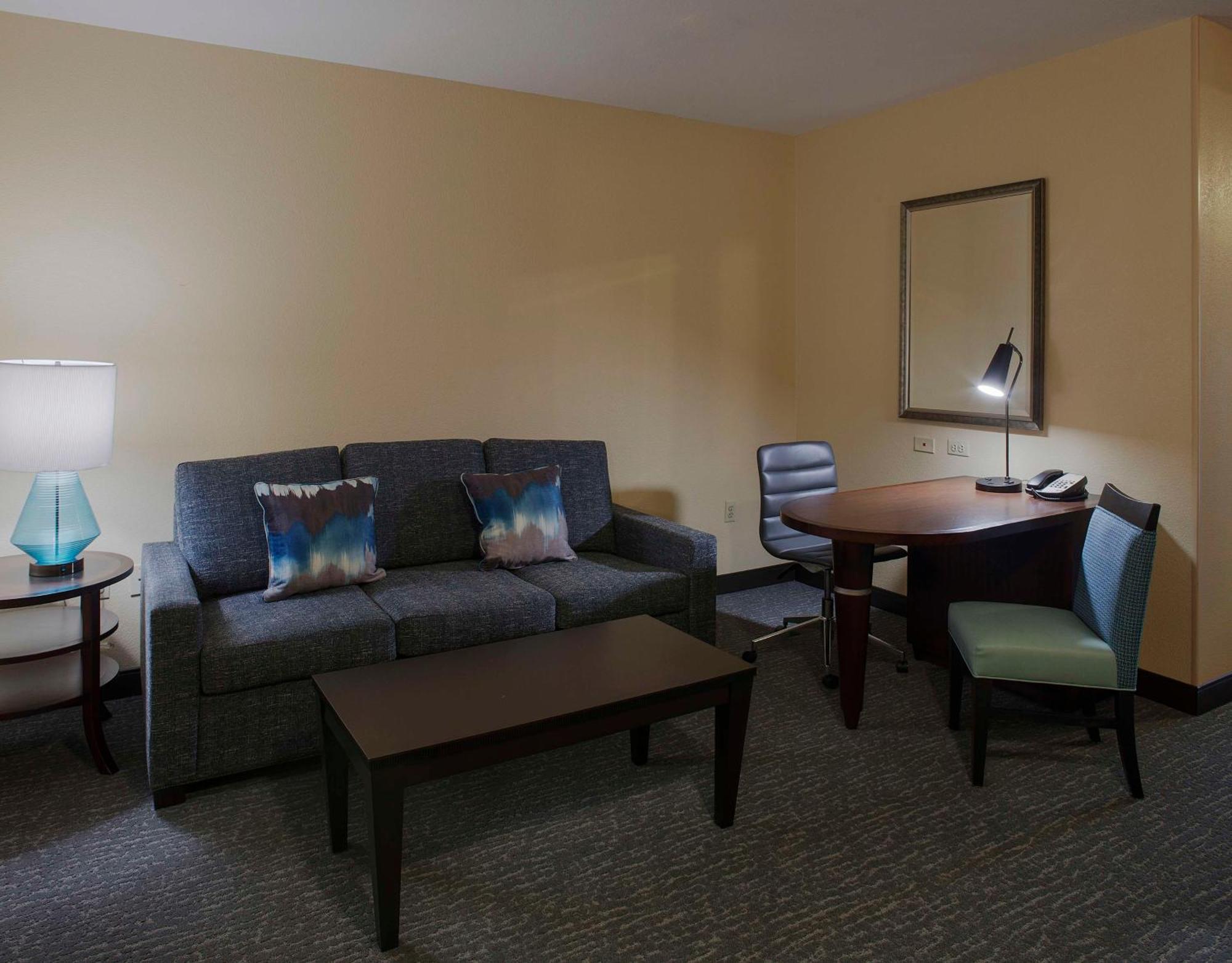 Doubletree Suites By Hilton Bentonville Exterior photo